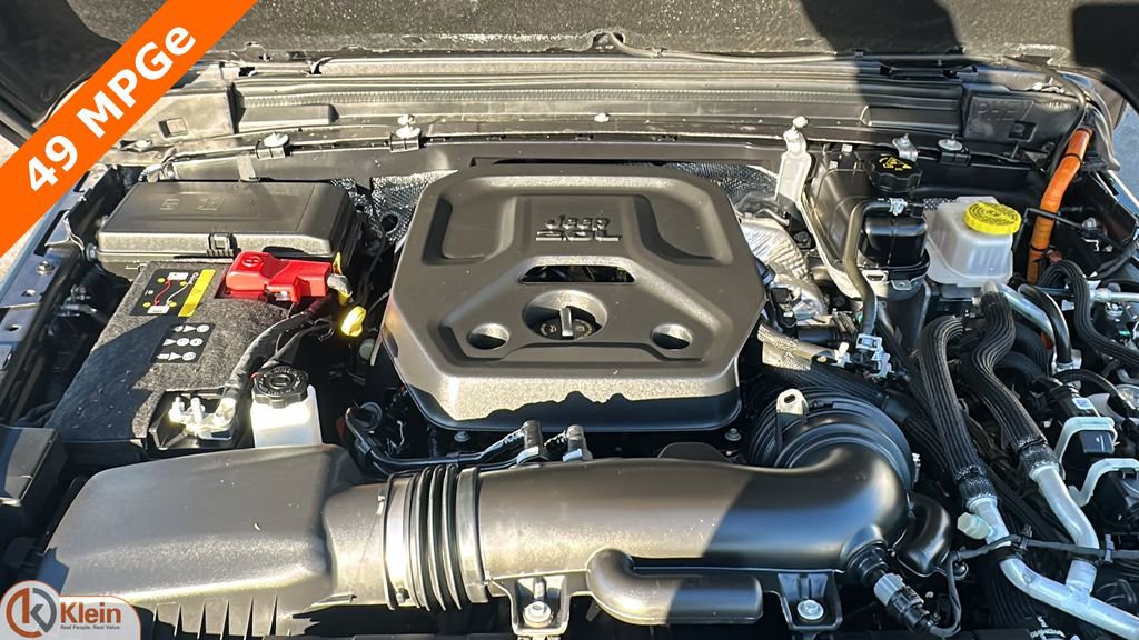 Used 2025 Jeep Wrangler Unlimited Sahara image 33