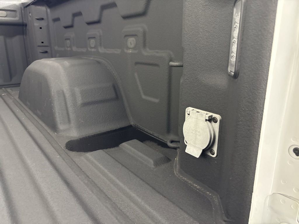 Used 2024 Chevrolet Silverado 1500 ZR2 w/ Technology Package image 20