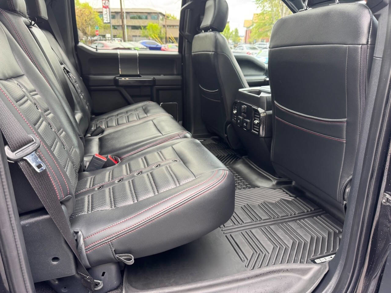 Used 2019 Ford F150 Lariat w/ Equipment Group 502A Luxury AWD/4WD image 15