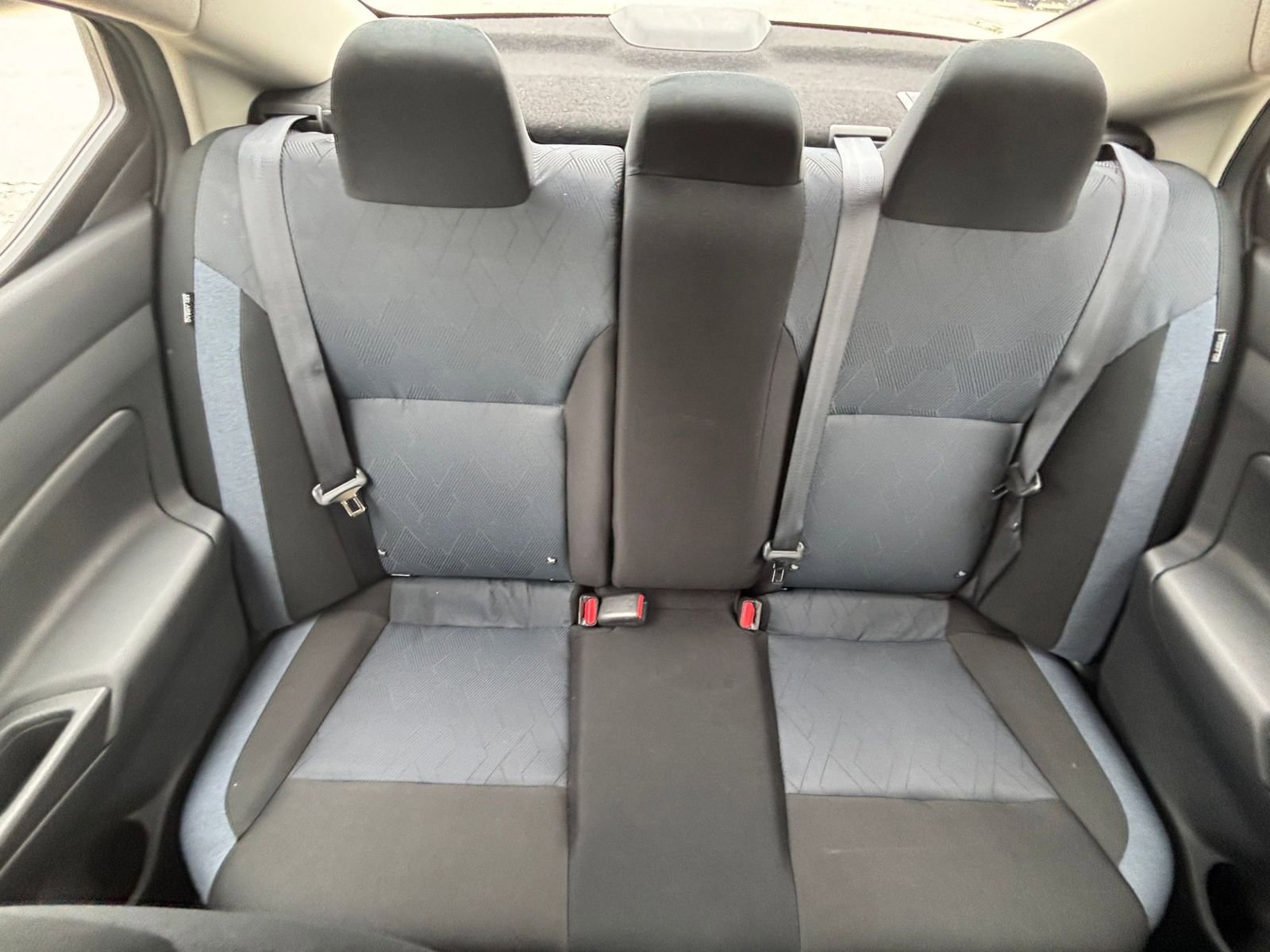 Used 2025 Nissan Versa SV FWD image 36