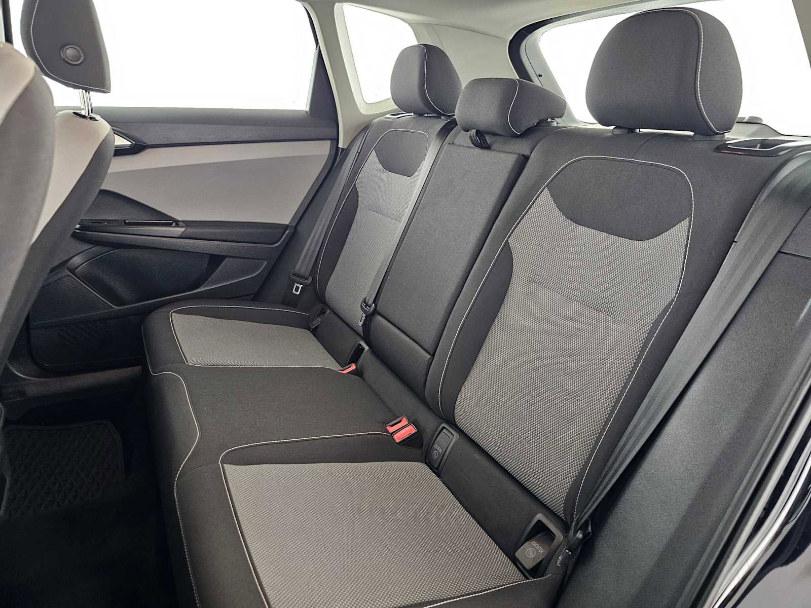 Used 2023 Volkswagen Taos S image 17