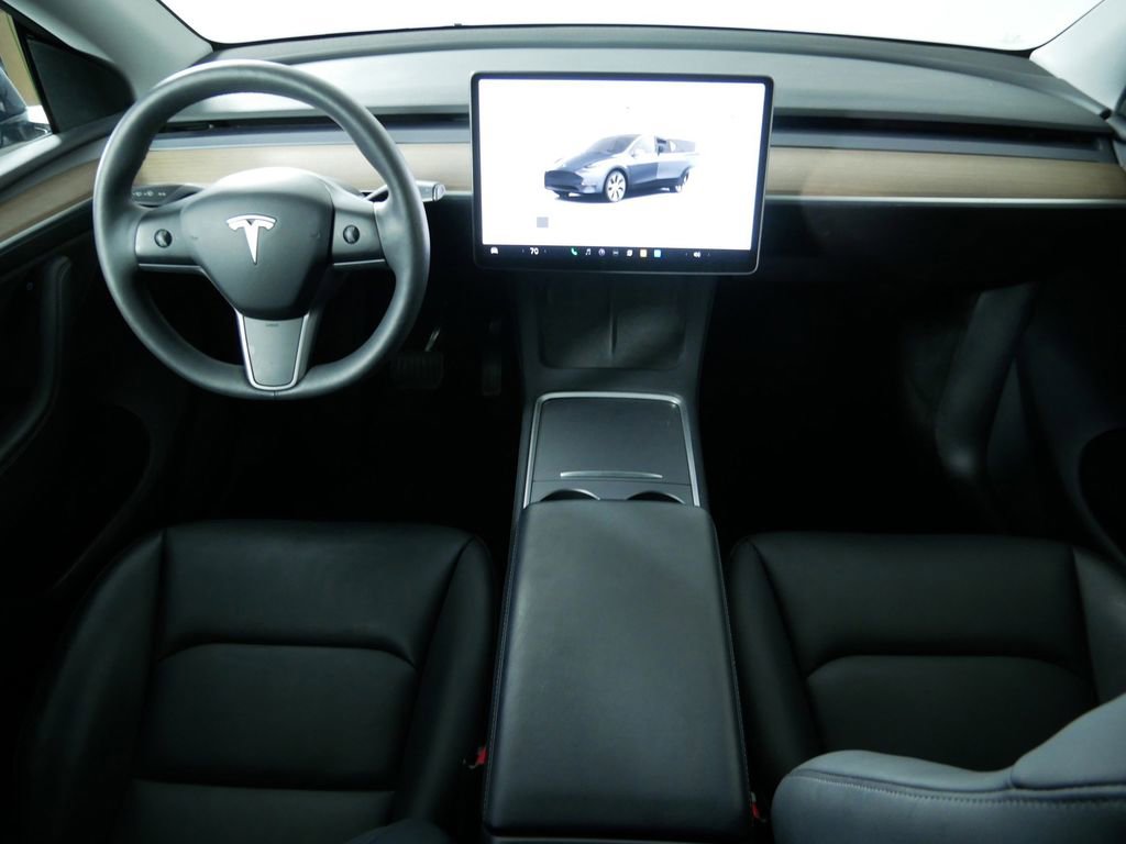 Used 2022 Tesla Model Y Long Range image 19