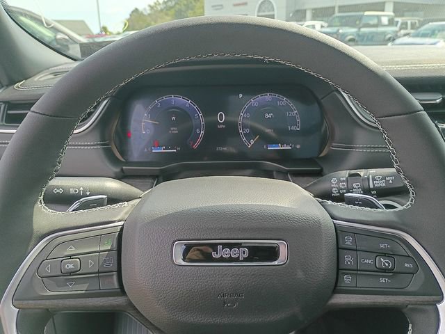 New 2025 Jeep Grand Cherokee Limited w/ Luxury Tech Group II AWD/4WD image 15