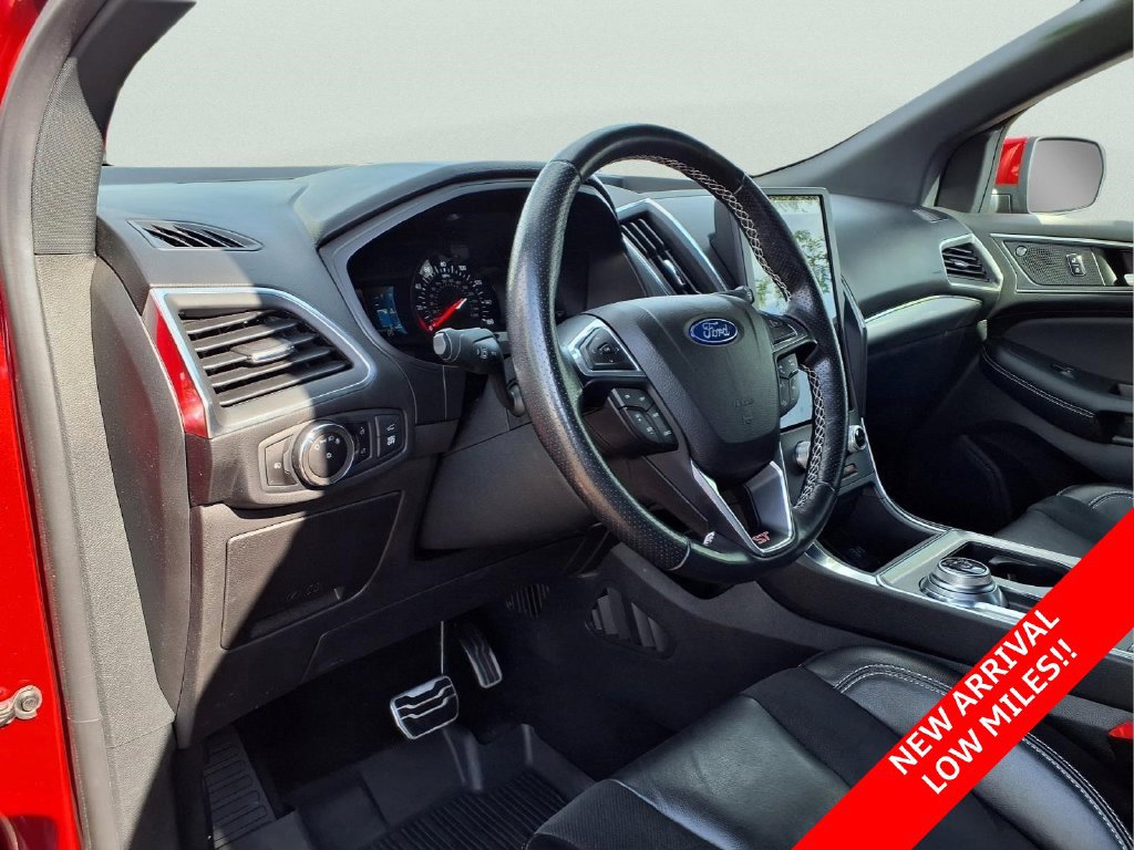 Used 2023 Ford Edge ST AWD/4WD image 10