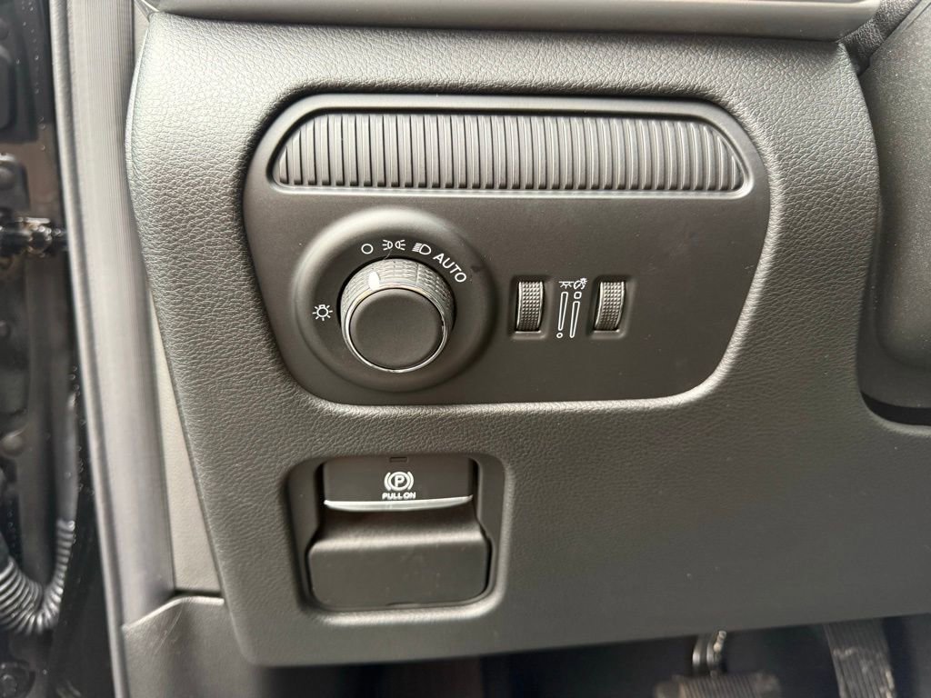 New 2026 Jeep Grand Wagoneer L 4WD image 16