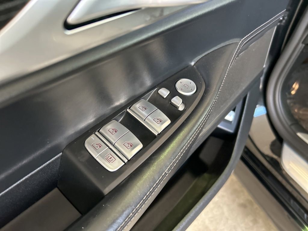 Used 2022 BMW 740i xDrive w/ M Sport Package image 41