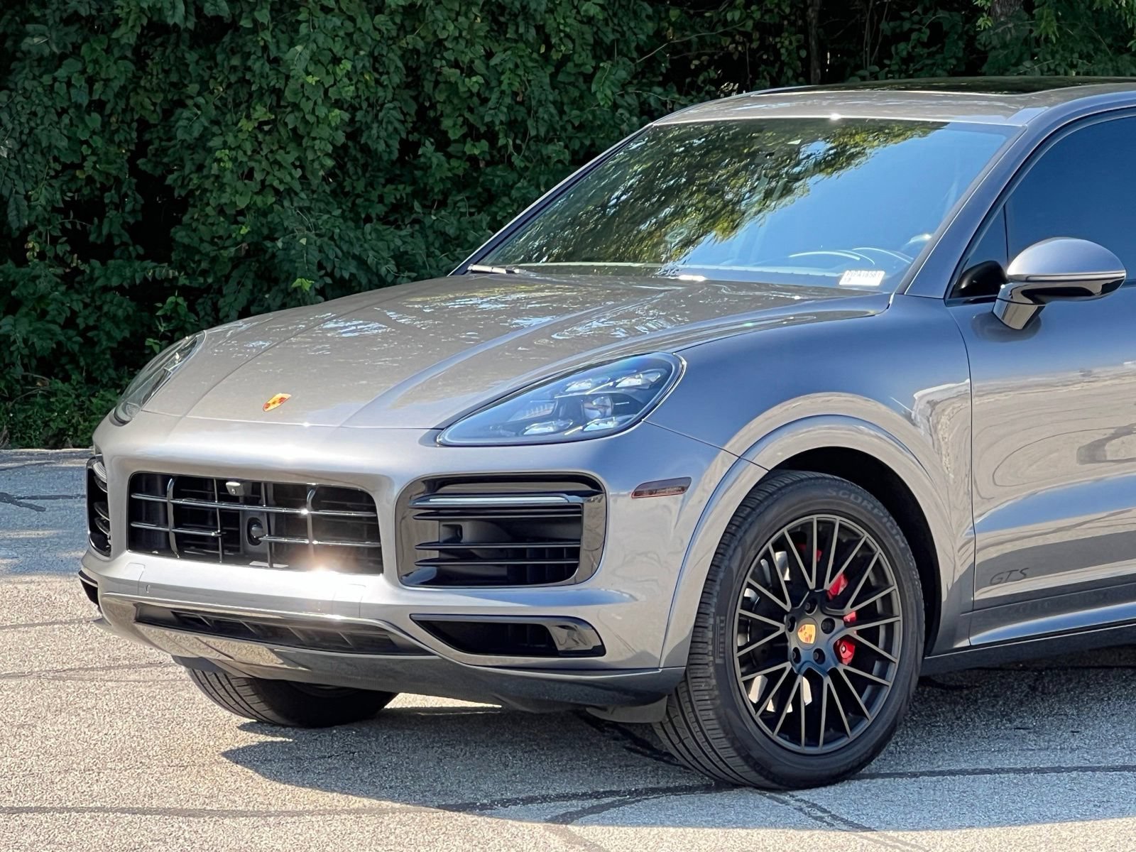 Certified 2023 Porsche Cayenne GTS AWD/4WD image 12