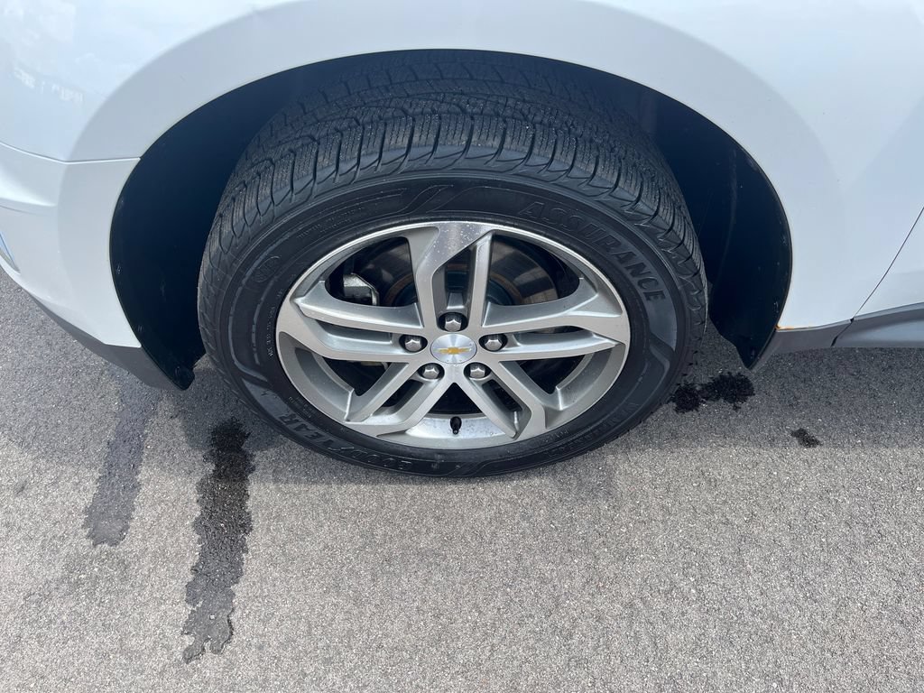 Used 2017 Chevrolet Equinox Premier w/ Enhanced Convenience Package AWD/4WD image 31