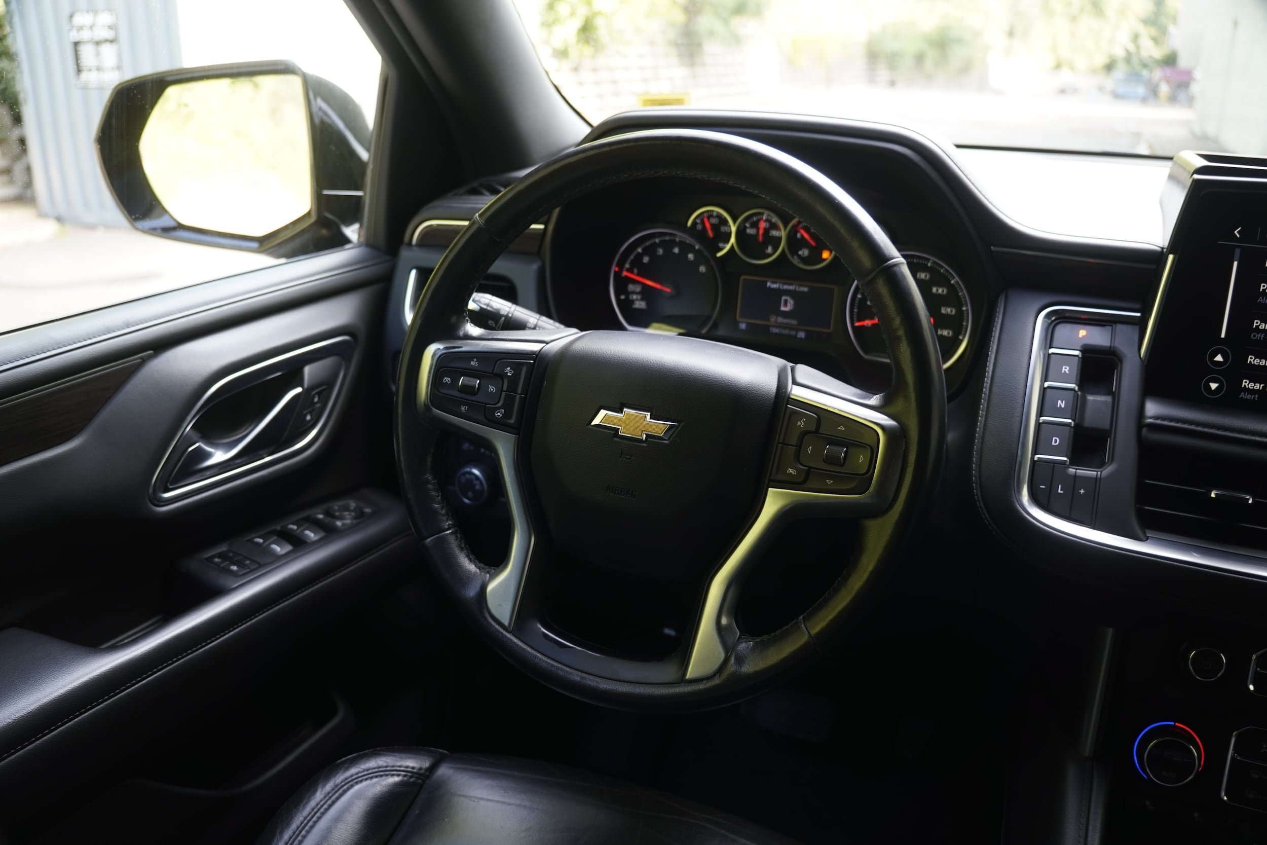 Used 2021 Chevrolet Tahoe LT w/ LT Signature Package AWD/4WD image 24