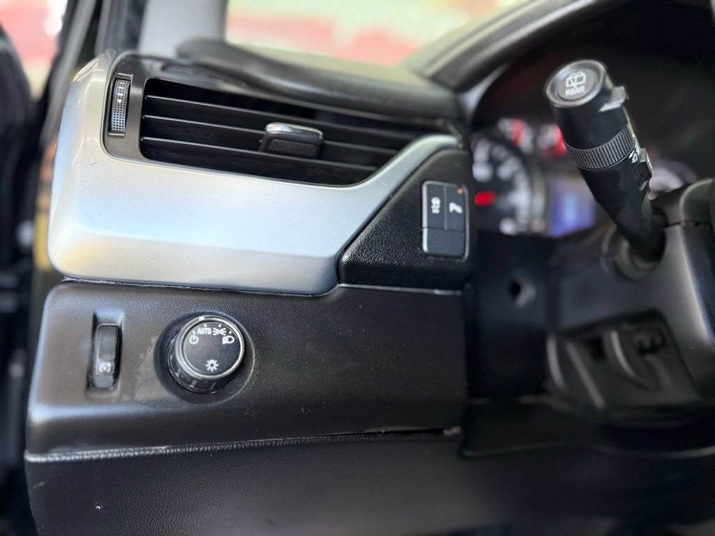 Used 2016 Chevrolet Tahoe 2WD image 21