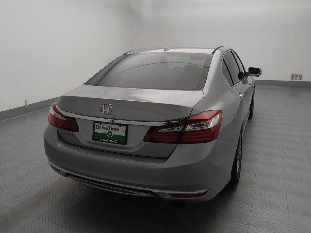Used 2017 Honda Accord EX-L image 7