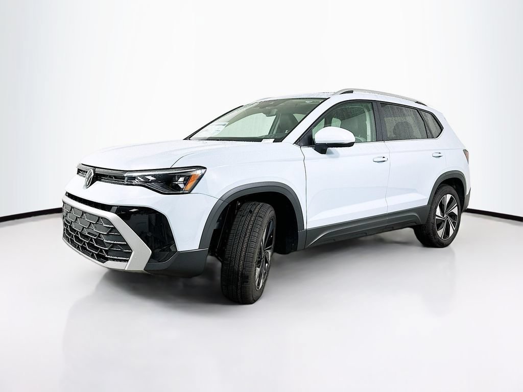 Used 2025 Volkswagen Taos SE w/ Panoramic Sunroof Package AWD/4WD image 1
