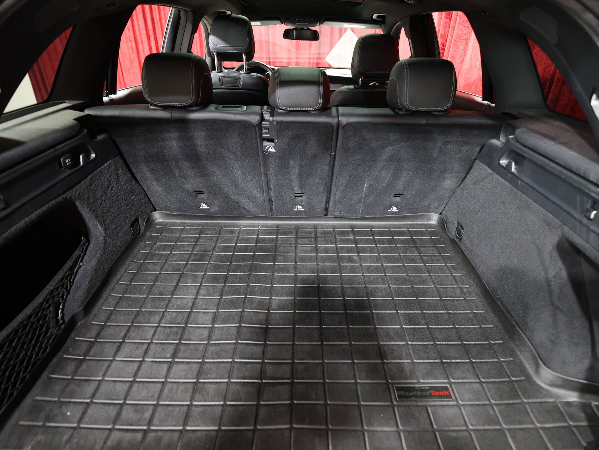 Used 2018 Mercedes-Benz GLC 300 4MATIC image 24