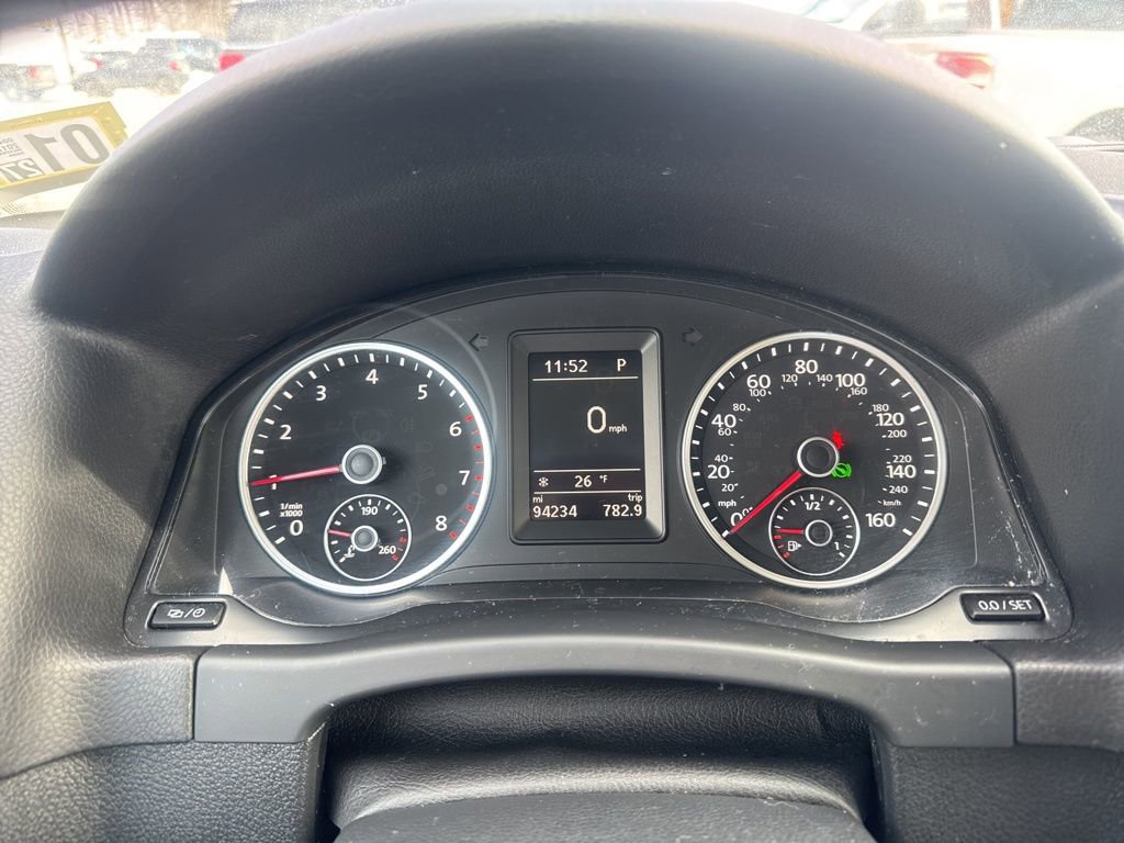 Used 2017 Volkswagen Tiguan Limited image 18