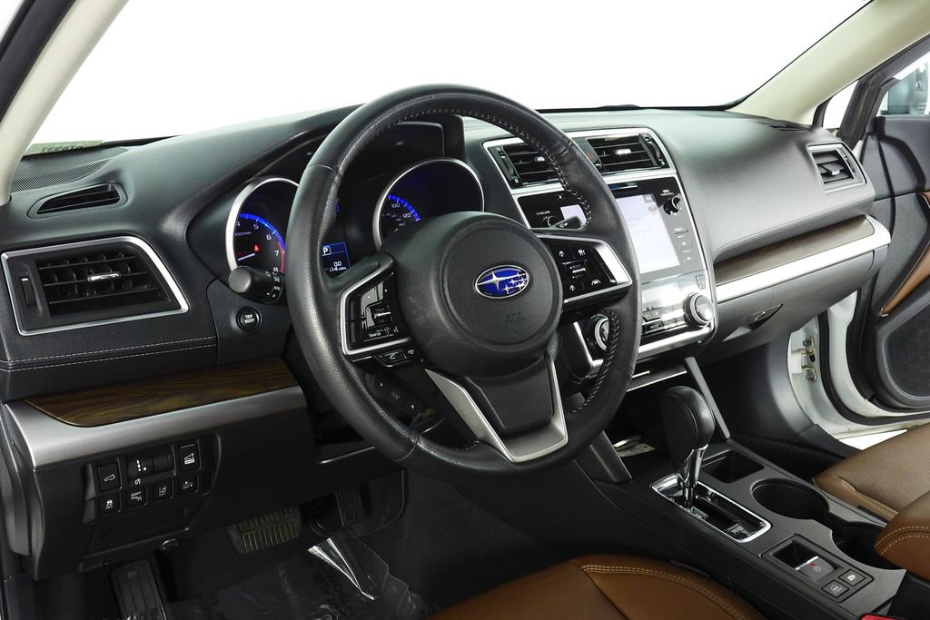Used 2019 Subaru Outback 3.6R Touring w/ Popular Package #3A AWD/4WD image 31