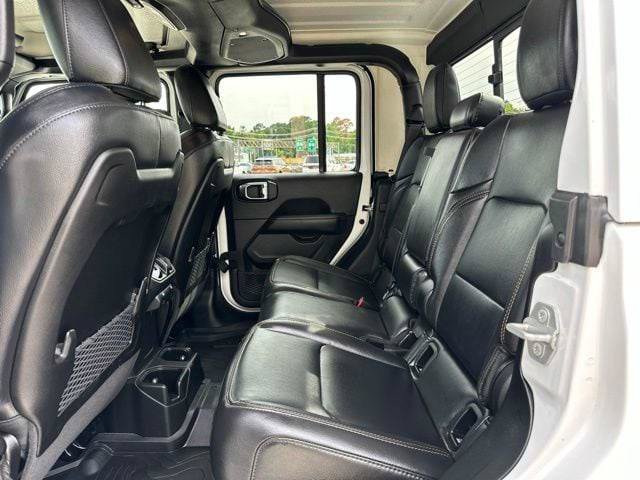 Certified 2025 Jeep Gladiator Overland AWD/4WD image 28