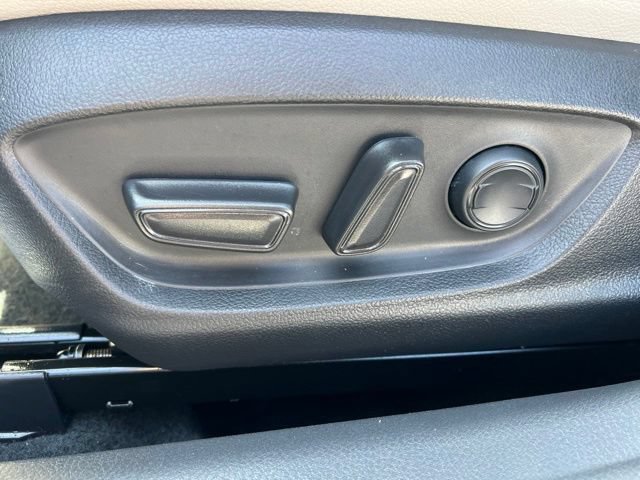 Used 2022 Toyota Camry SE w/ Audio Upgrade Package FWD image 28