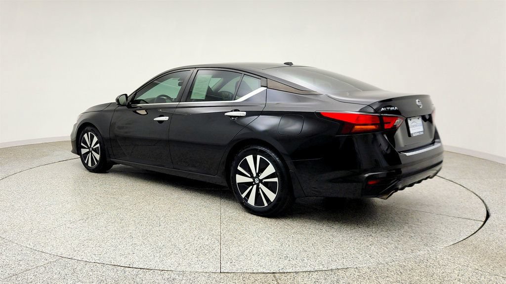 Used 2021 Nissan Altima 2.5 SV w/ SV Premium Package FWD image 7