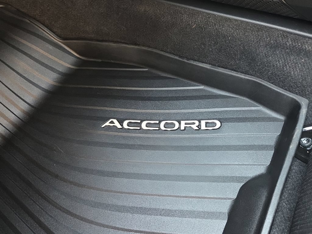 Used 2025 Honda Accord LX image 41