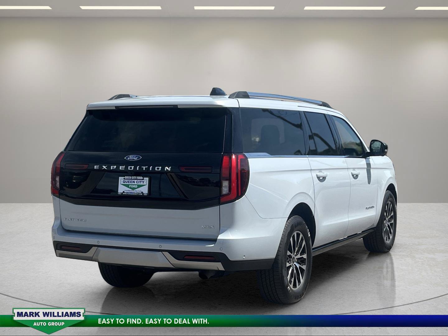 Used 2025 Ford Expedition Max Platinum AWD/4WD image 3