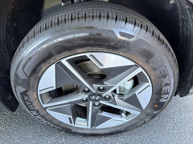 Used 2025 Hyundai Tucson SEL AWD/4WD image 12