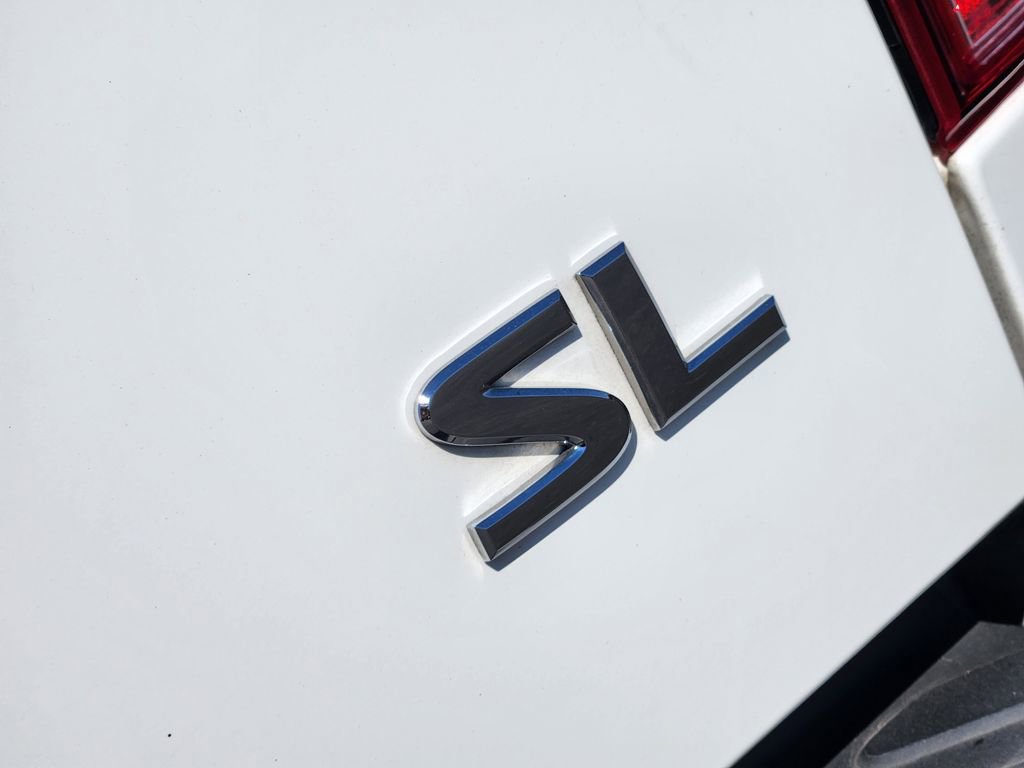 Used 2019 Nissan Frontier SL image 11