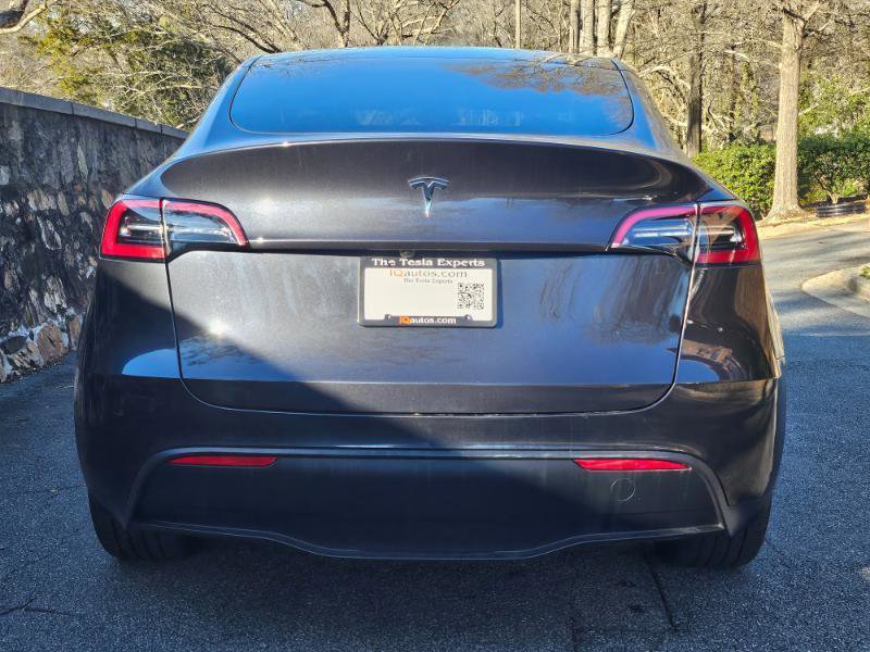 Used 2024 Tesla Model Y Long Range RWD image 9