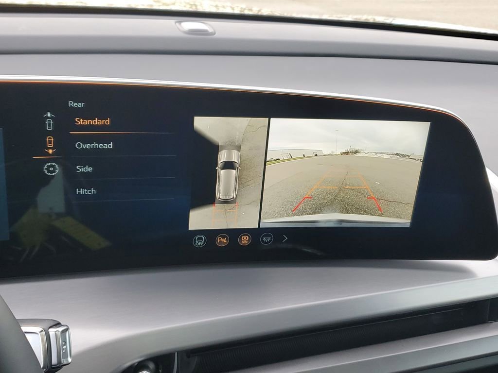 New 2026 Cadillac Vistiq Luxury image 15