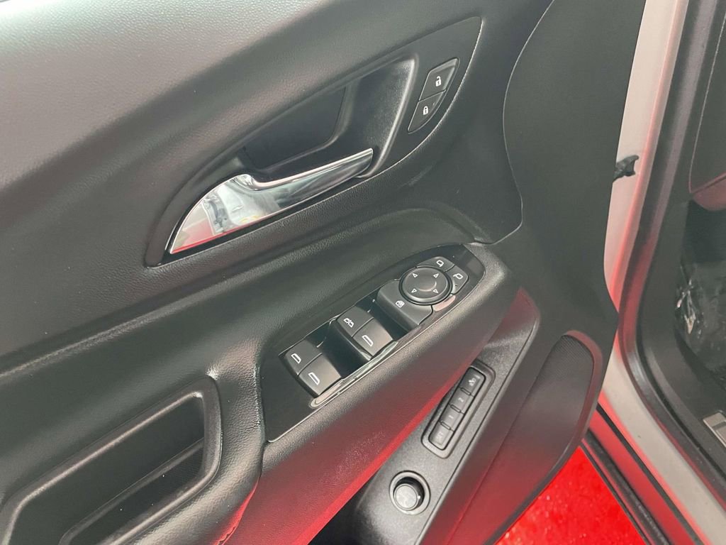 Used 2022 Chevrolet Equinox Premier image 28