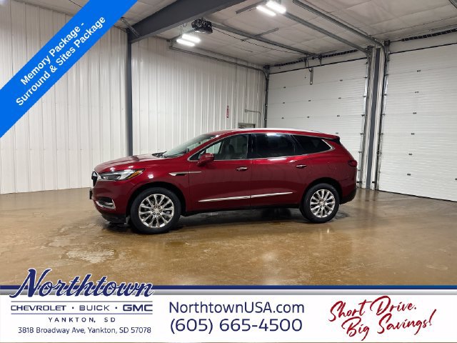 Used 2021 Buick Enclave Premium w/ Surround and Sites Package AWD/4WD image 2