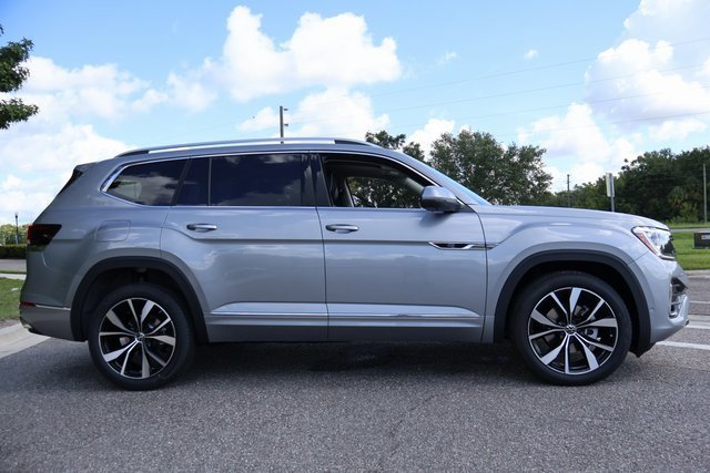 New 2026 Volkswagen Atlas SEL Premium R-Line image 8