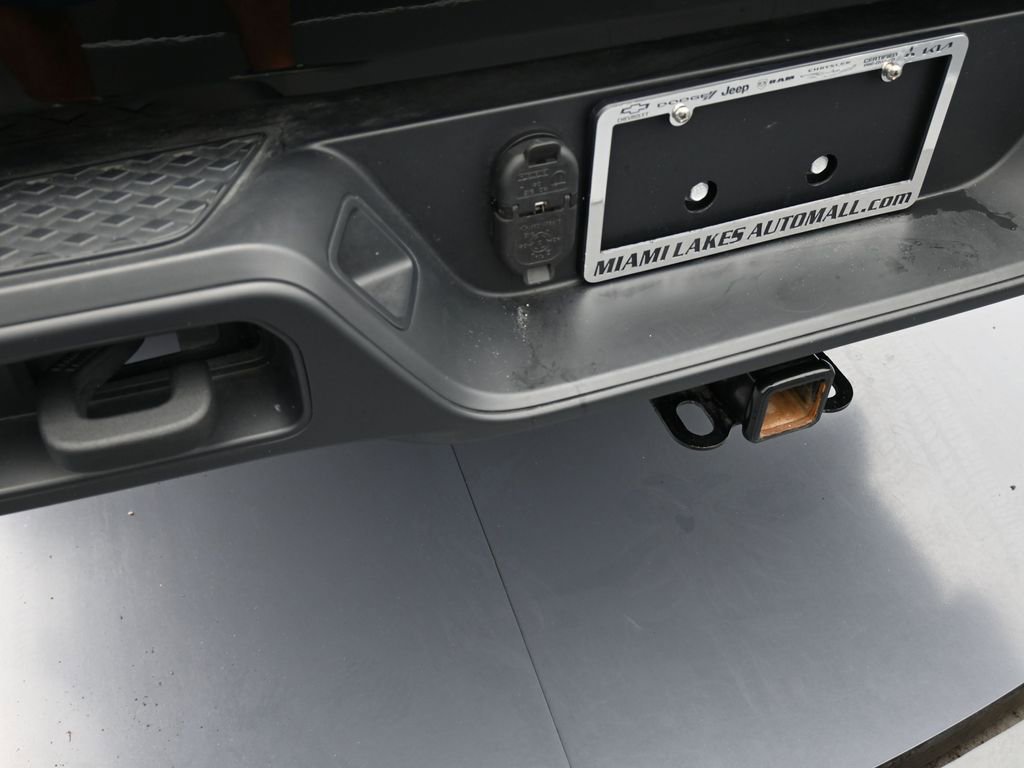 Used 2024 Jeep Gladiator Sport w/ Premium Package image 40