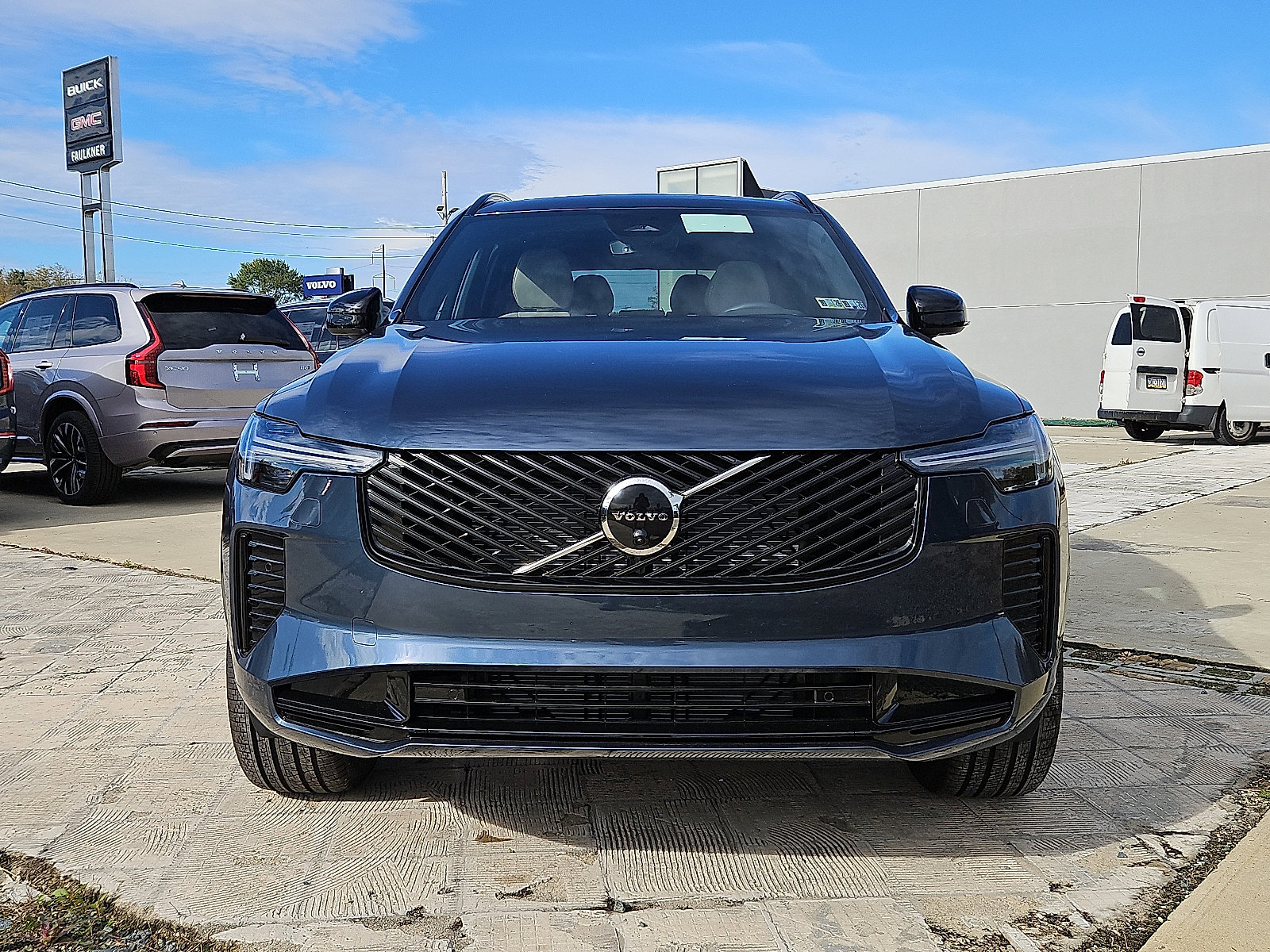 New 2026 Volvo XC90 B6 Ultra w/ Protection Package Premier image 2