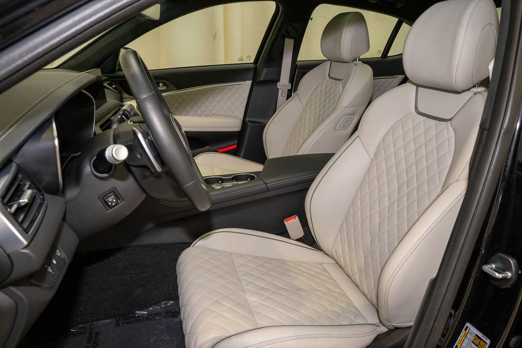 Used 2024 Genesis G70 3.3T Advanced w/ Sport Prestige Package image 13