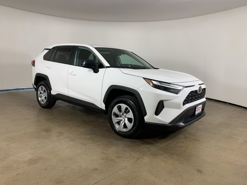 Used 2024 Toyota RAV4 LE image 5