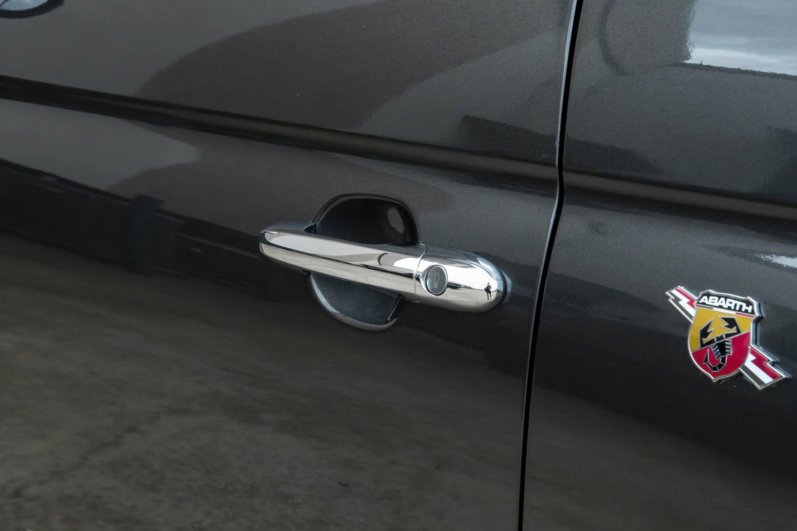 Used 2018 FIAT 500 Abarth w/ Popular Equipment Package image 37