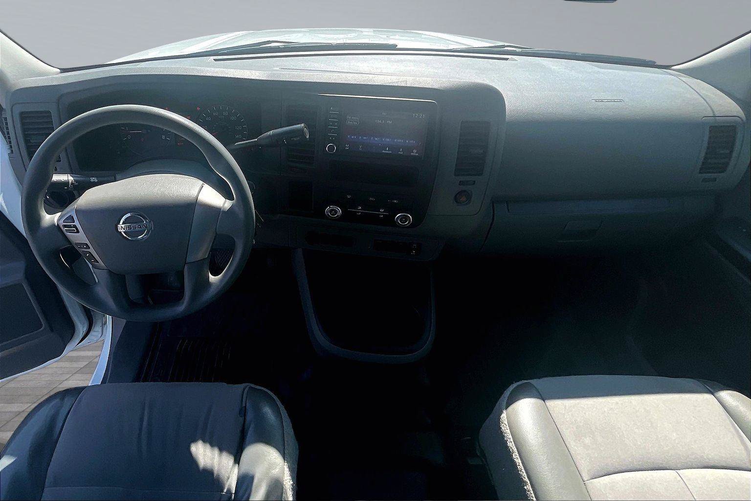 Used 2020 Nissan NV 2500 S RWD image 17