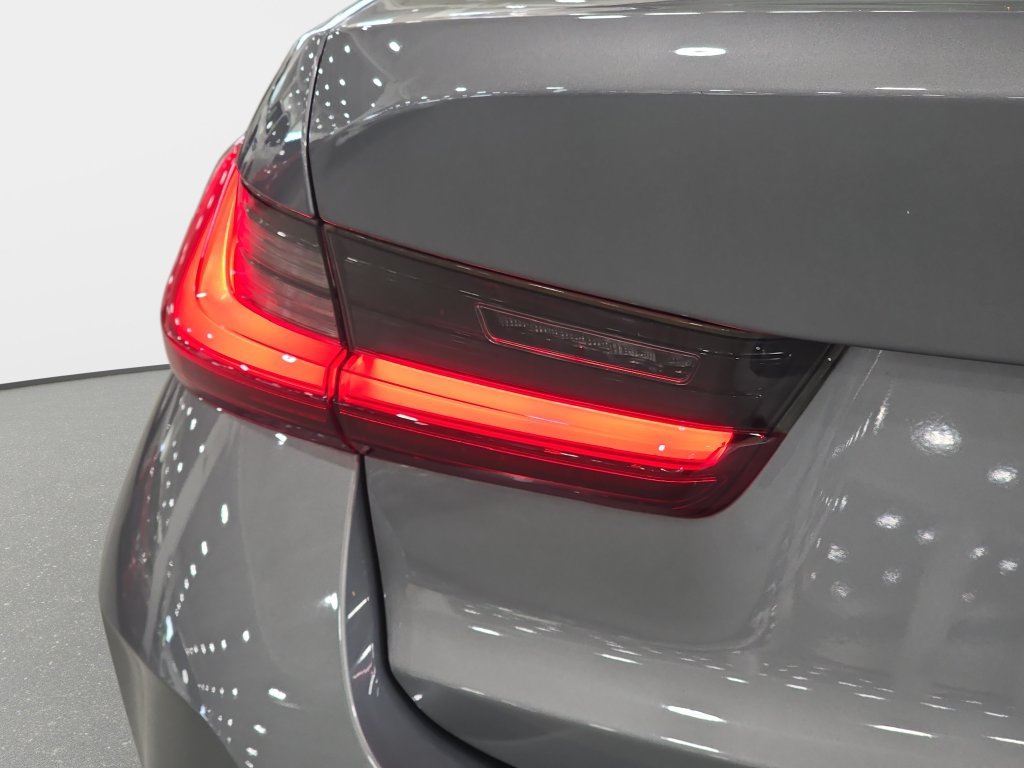 Certified 2023 BMW 330i Sedan w/ Driving Assistance Package RWD image 23