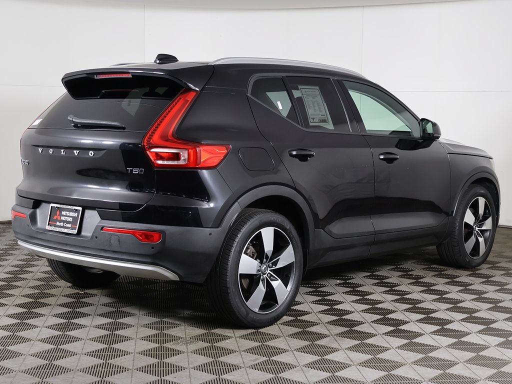 Used 2019 Volvo XC40 T5 Momentum AWD/4WD image 9