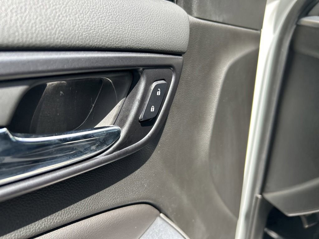 Used 2019 Chevrolet Suburban LT RWD image 43