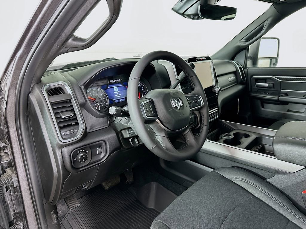 New 2026 RAM 2500 Big Horn AWD/4WD image 12