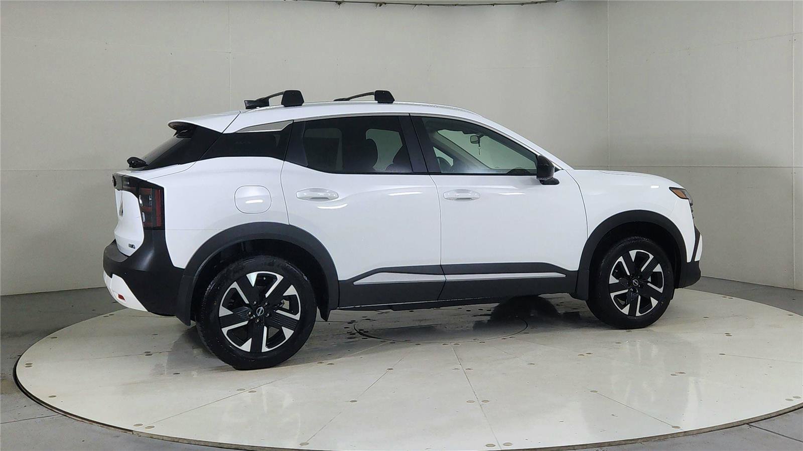 New 2026 Nissan Kicks SV w/ Charging Package image 7