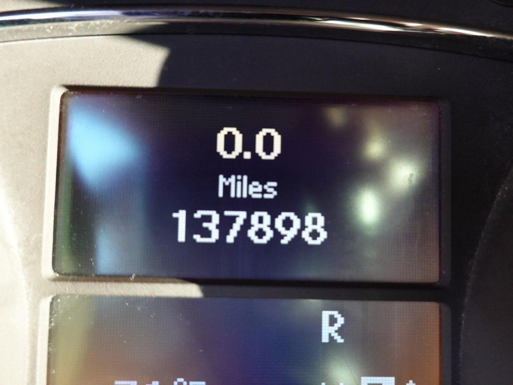 Used 2012 Mercedes-Benz GL 320 BlueTEC 4MATIC image 12