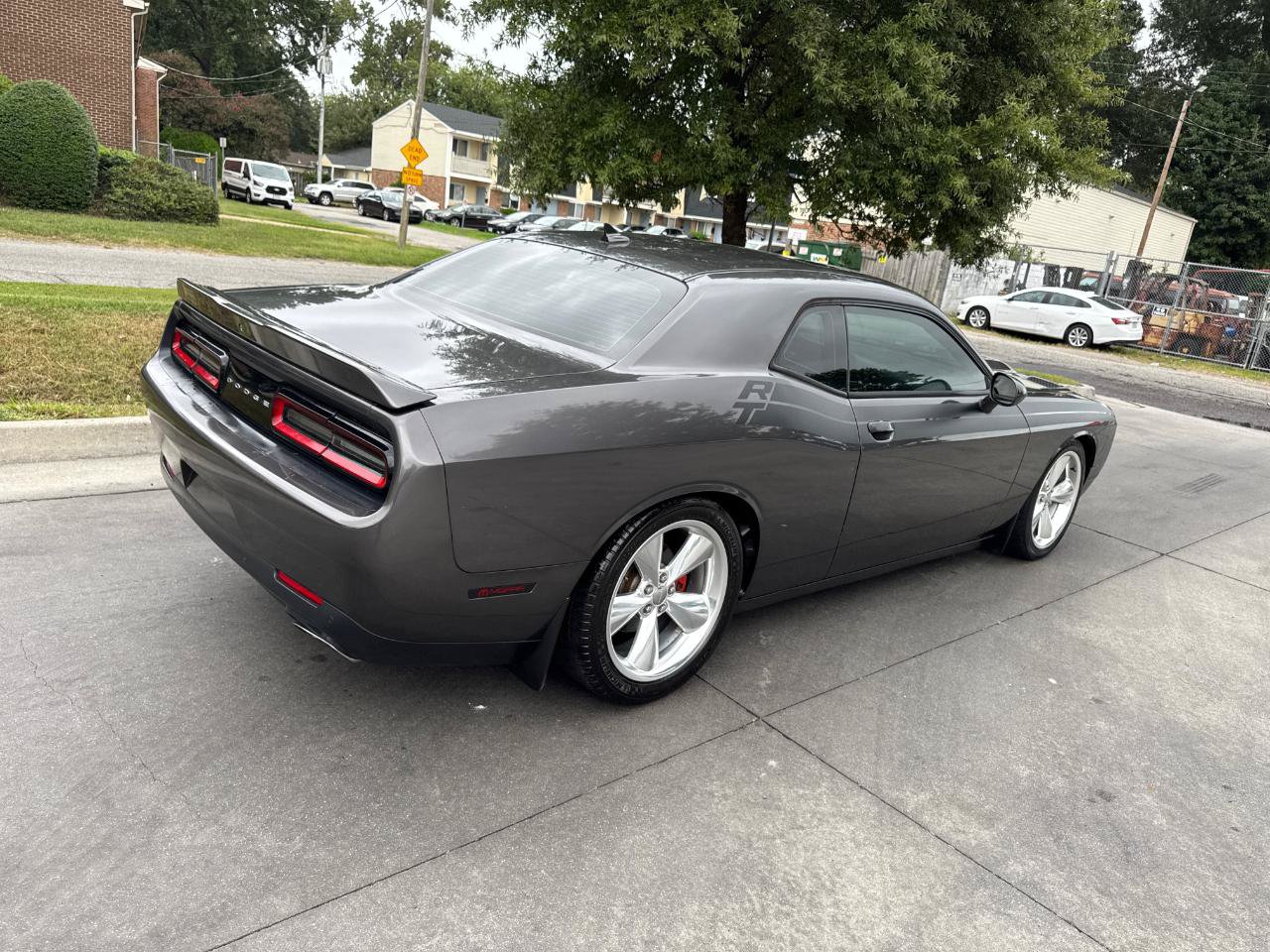 Used 2015 Dodge Challenger R/T Plus RWD image 4