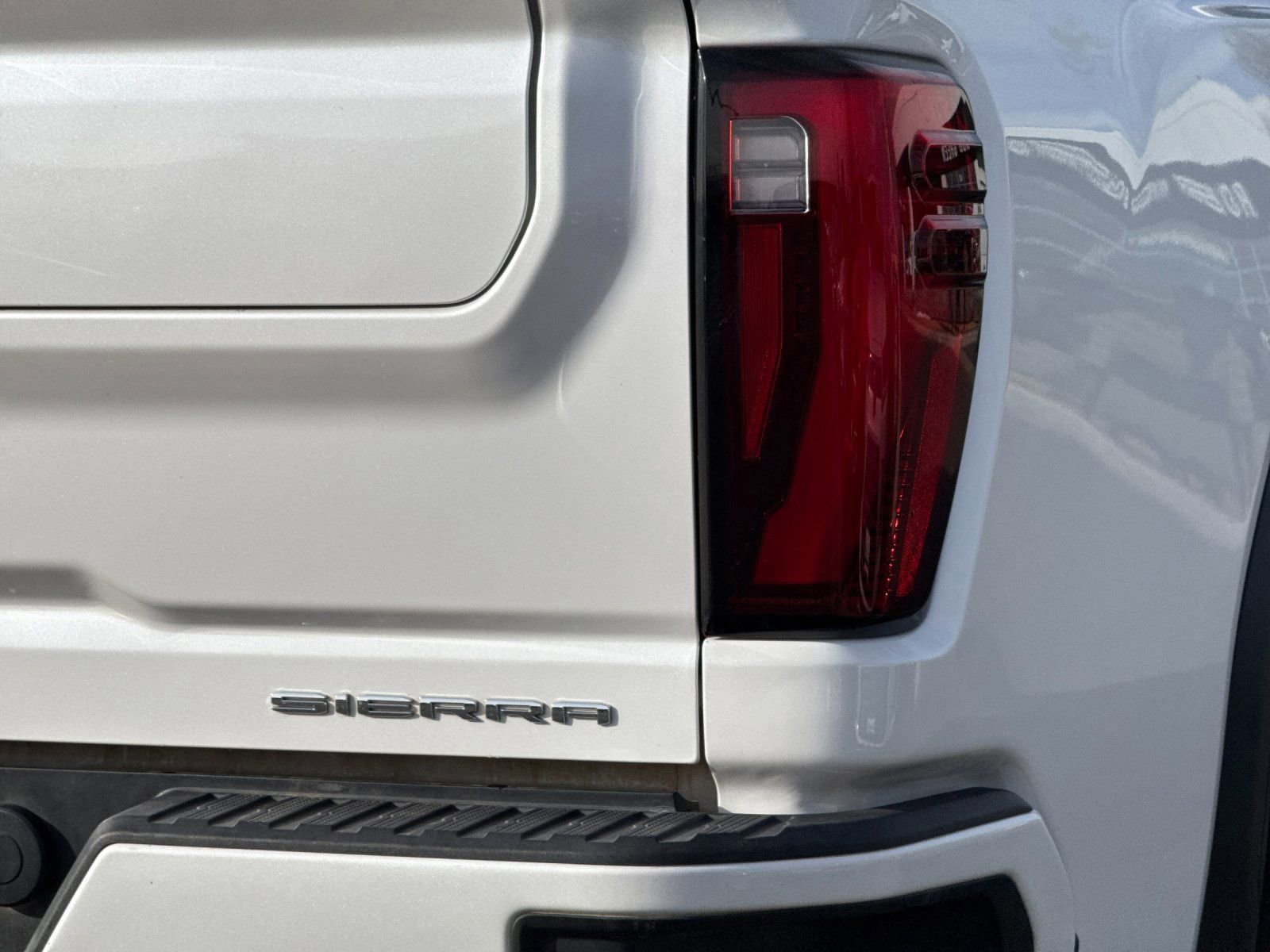 Used 2024 GMC Sierra 3500 Denali Ultimate image 32