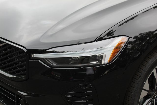 New 2026 Volvo XC60 B5 Plus w/ Protection Package Premier image 9