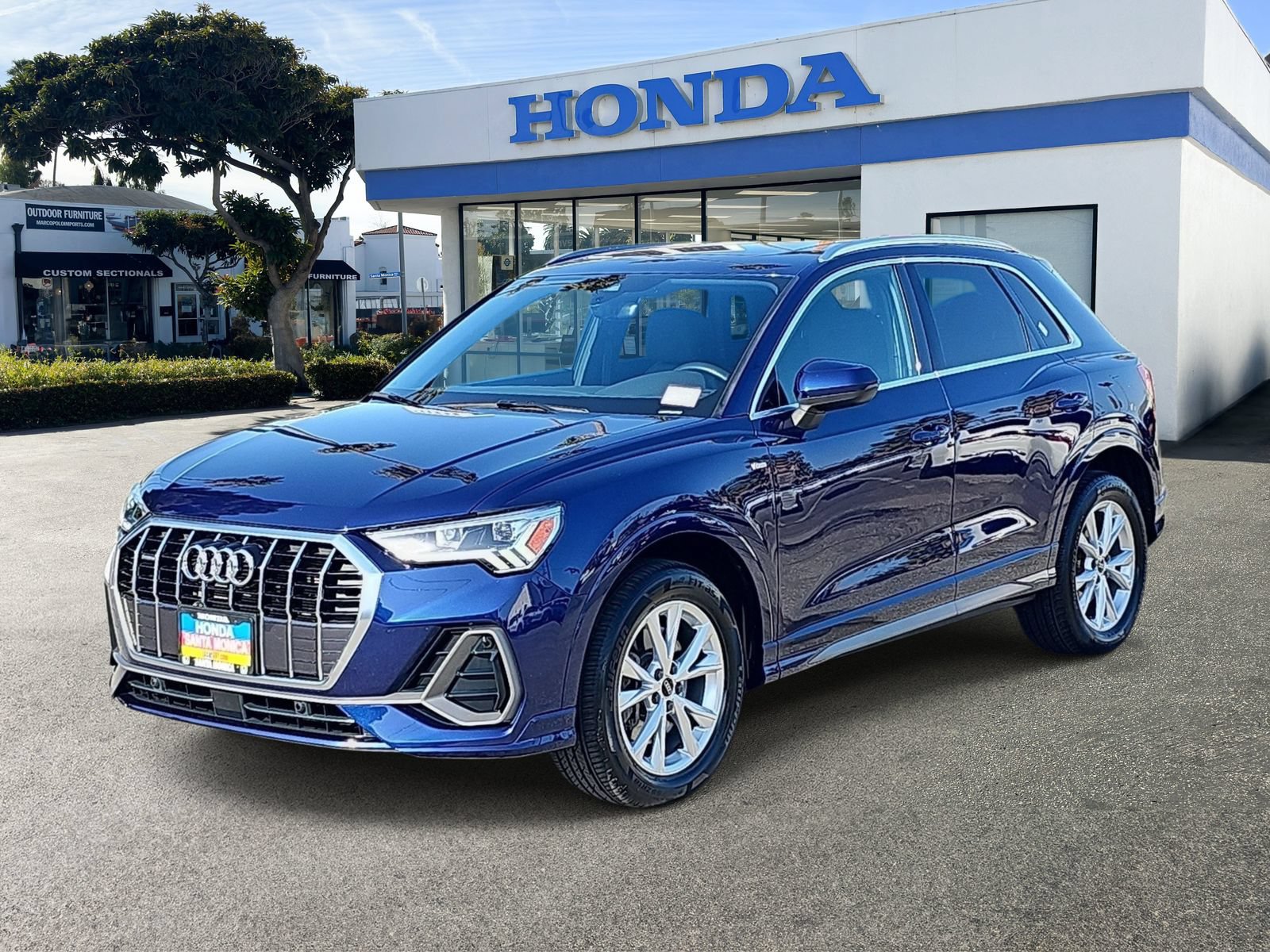 Used 2023 Audi Q3 2.0T Premium AWD/4WD image 1