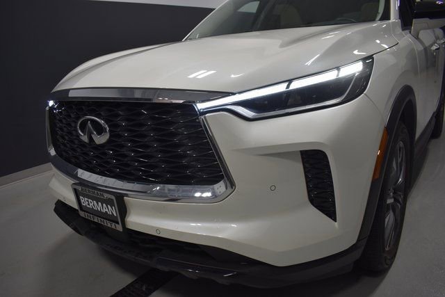 Used 2025 INFINITI QX60 Luxe w/ Vision Package image 11