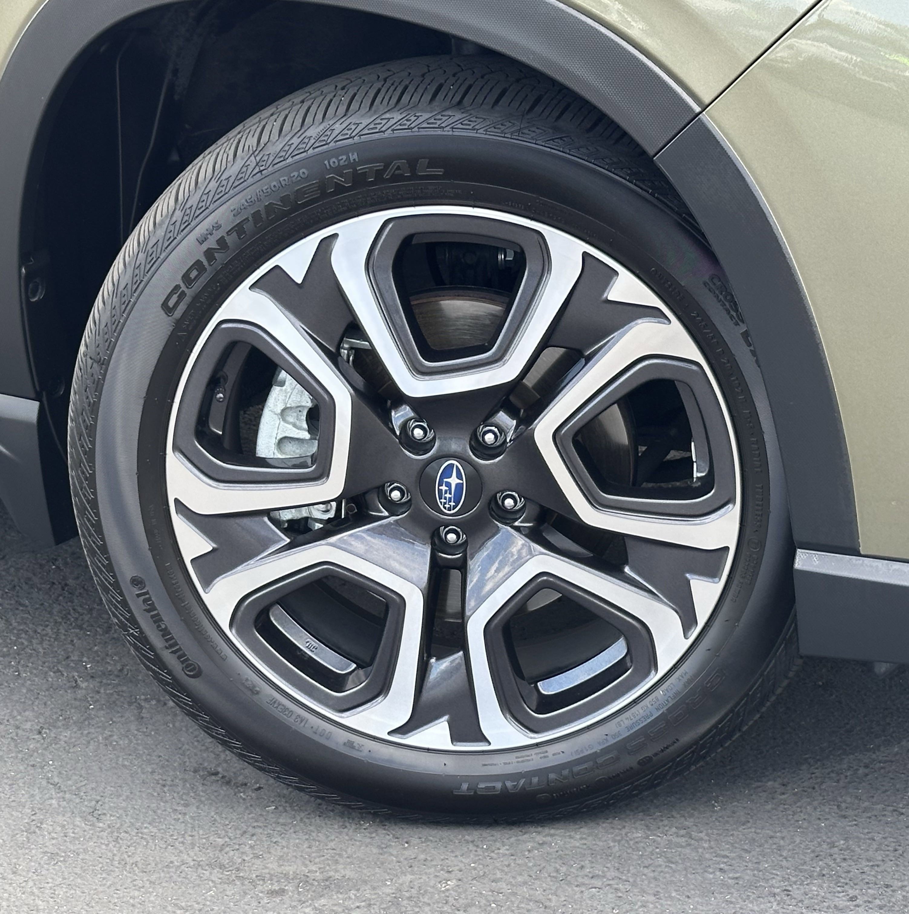 Used 2023 Subaru Ascent Limited w/ Technology Package image 7