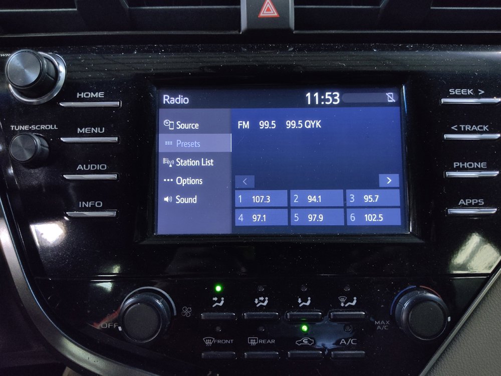 Used 2018 Toyota Camry LE FWD image 25